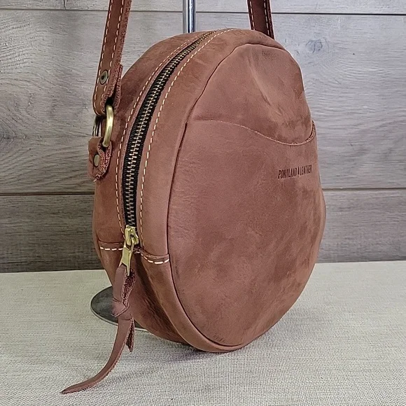 Portland Leather Round Brown Leather Crossbody Shoulder Bag - Picture 3 of 12